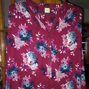 Faded Glory Light Weight Multi Color Blouse